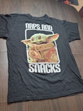 Star Wars Black 'Naps and Snacks' Baby Yoda Graphic Tee Medium